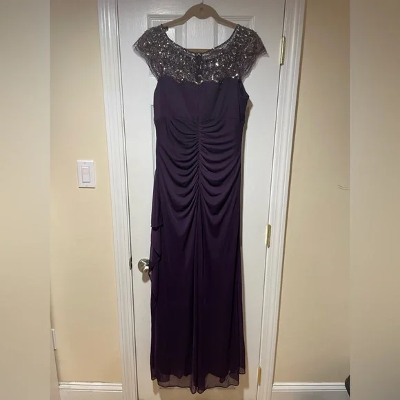 Xscape Brand Size 12 Plum Color Long Gown - Picture 2 of 13